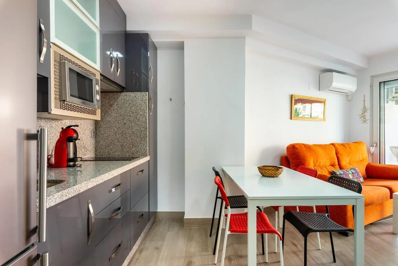 Apartamento primera linea playa Algarrobo Costa España