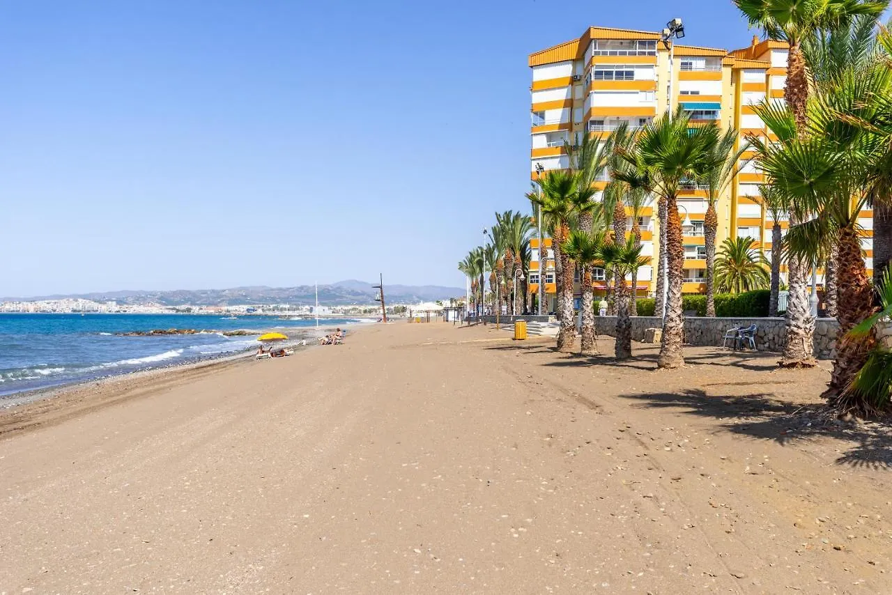 Apartamento primera linea playa Algarrobo Costa